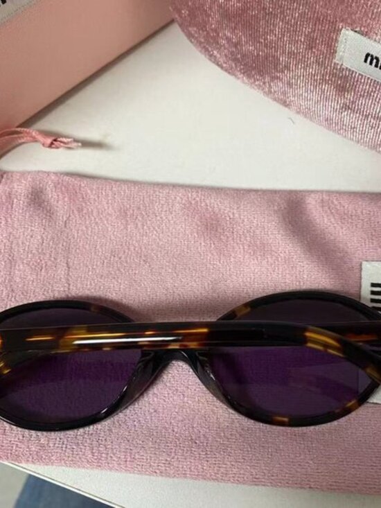 Miu Miu sunglasses main image 7